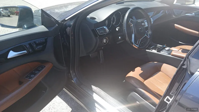 2014 Mercedes-Benz Cls in Aprilia 10