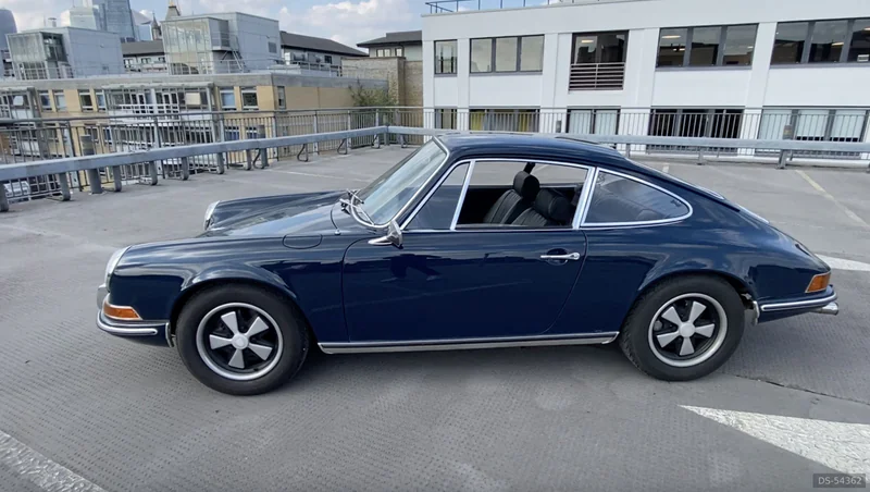 1970 Porsche 911 in London 3