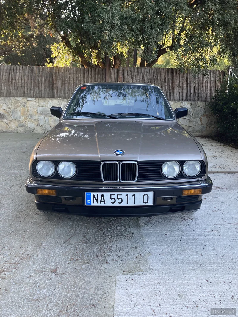 1984 BMW E30 in Sant Andreu De Llavaneres 3