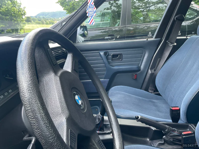 1986 BMW E30 318i in Solbiate Con Cagno 2