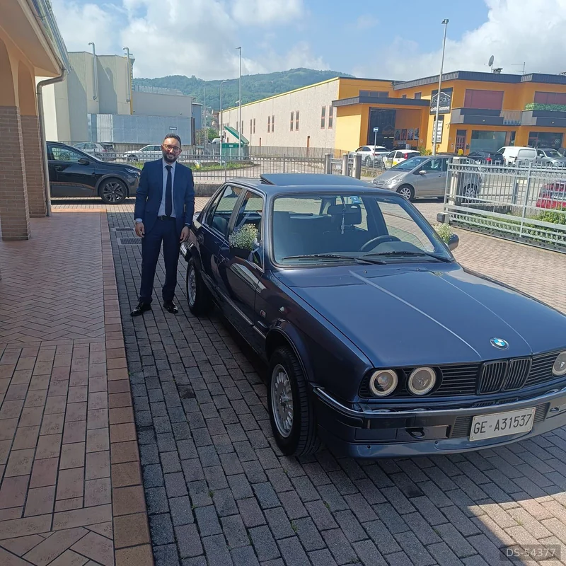 1986 BMW E30 318i in Solbiate Con Cagno 4