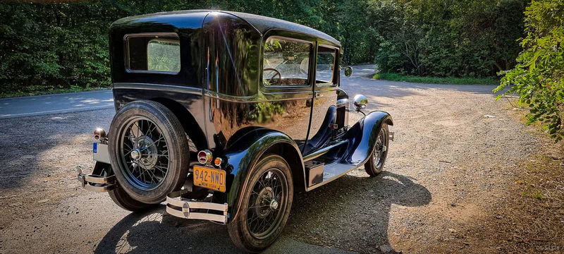 1928 Ford Model A in Prague 12 5