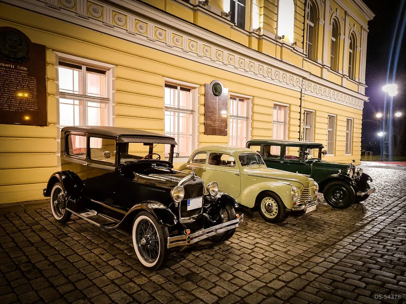 1928 Ford Model A in Prague 12 7