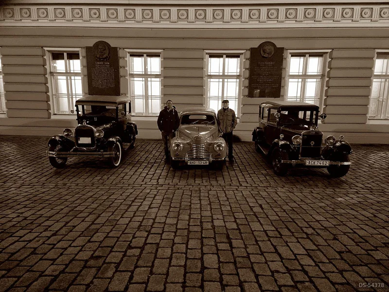 1928 Ford Model A in Prague 12 8