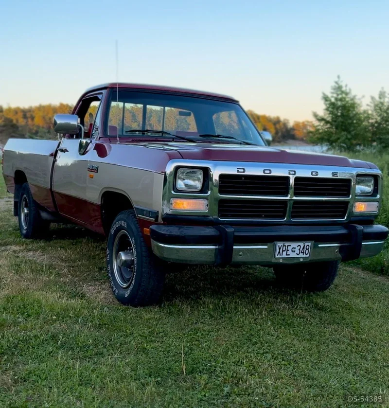 1992 Dodge Ram D250 in Värmdö 4
