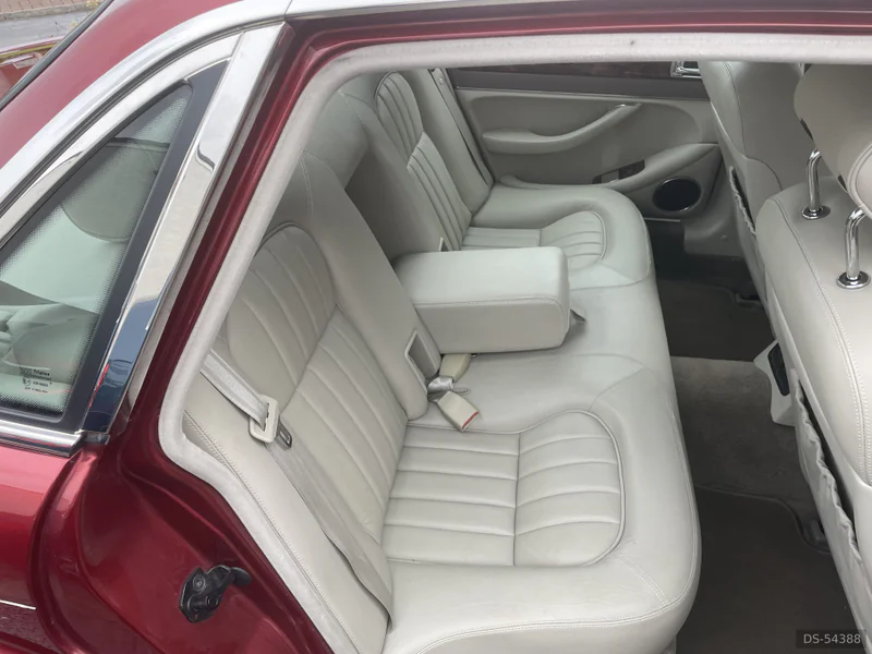 1995 Jaguar Xj6 in Glasgow 6