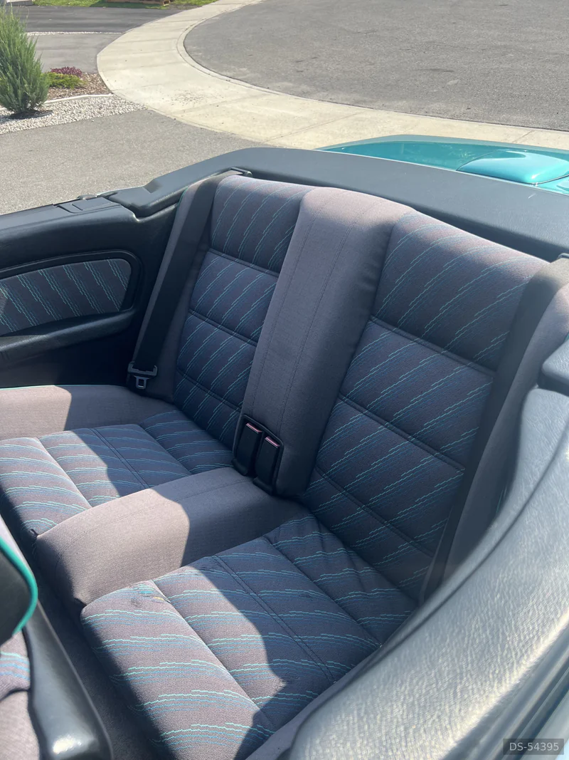 1992 BMW 318i Covertible in Ottawa 3