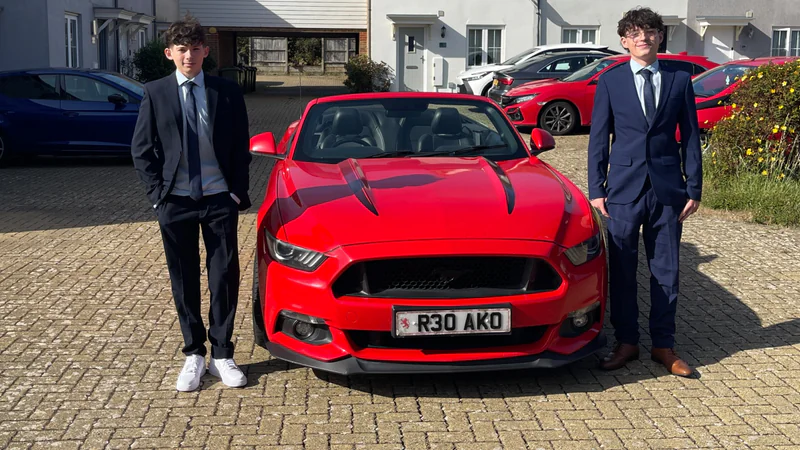 2018 Ford Mustang GT in London 18