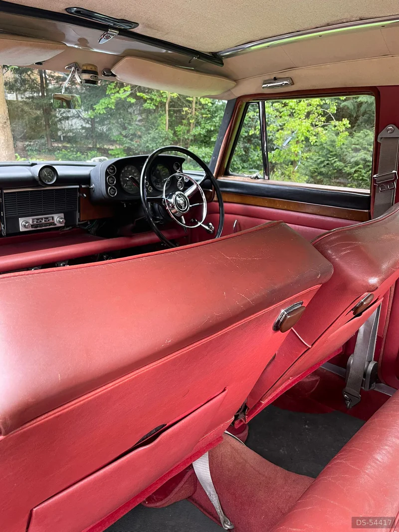 1964 Rover P5 in London 6