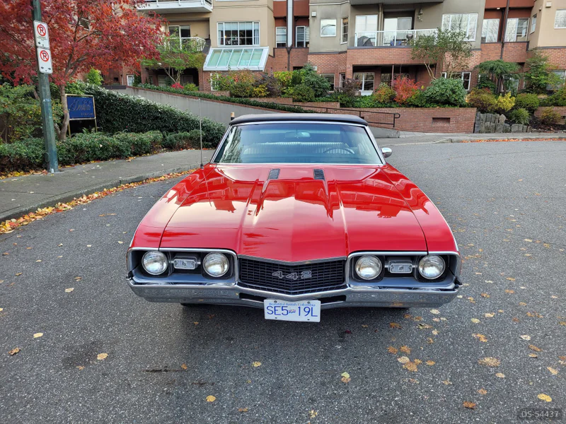 1968 Oldsmobile 442 in New Westminster 4