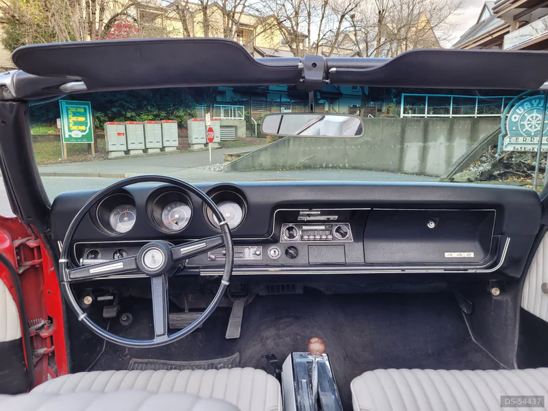 1968 Oldsmobile 442 in New Westminster 6