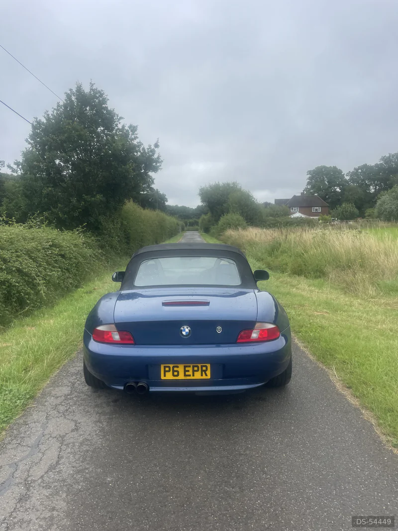 2002 BMW Z3 in Oxted 9