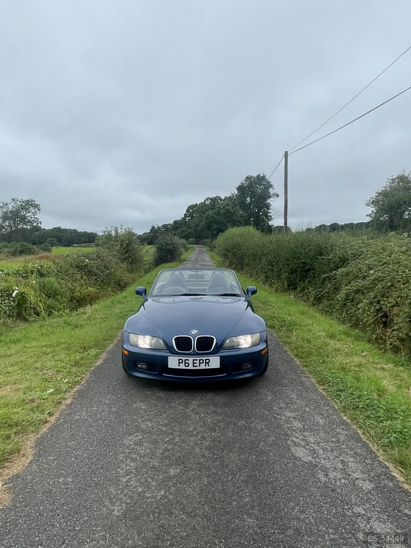 2002 BMW Z3 in Oxted 2