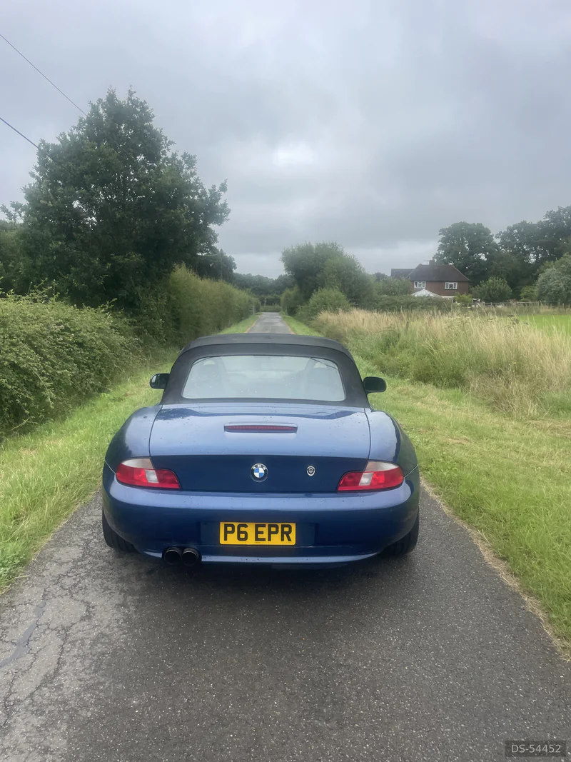 2002 BMW Z3 in Oxted 8
