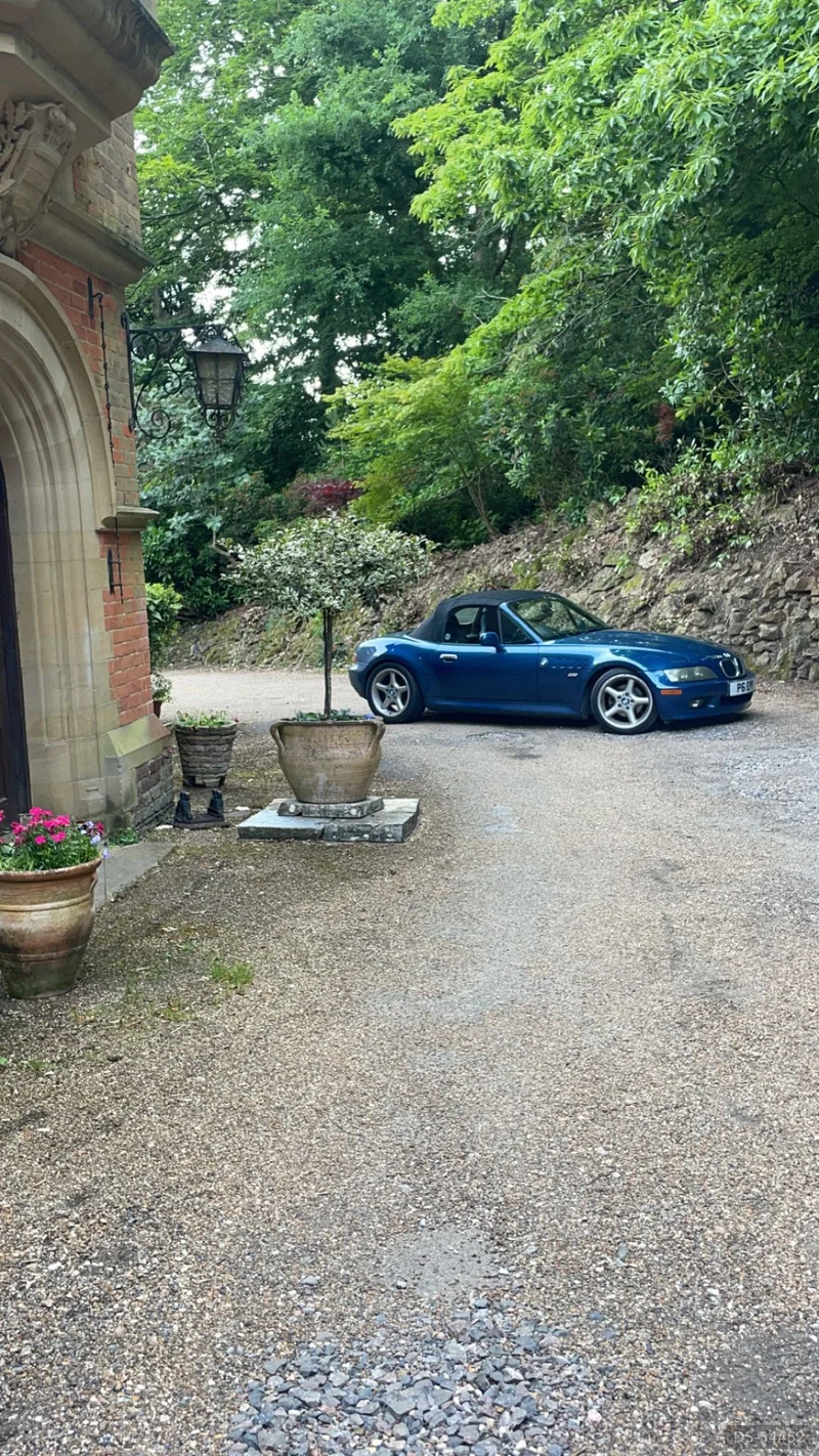 2002 BMW Z3 in Oxted 10