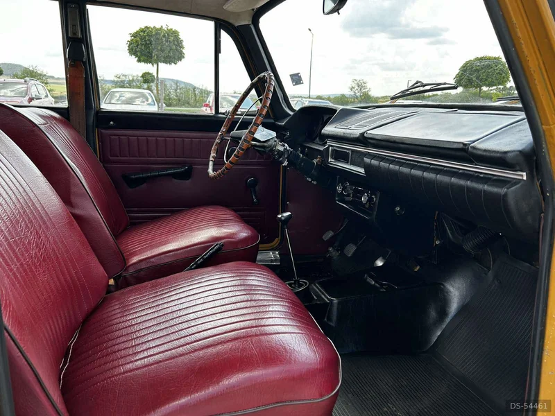 1975 Moskvich 412 in с. неофит рилски 4