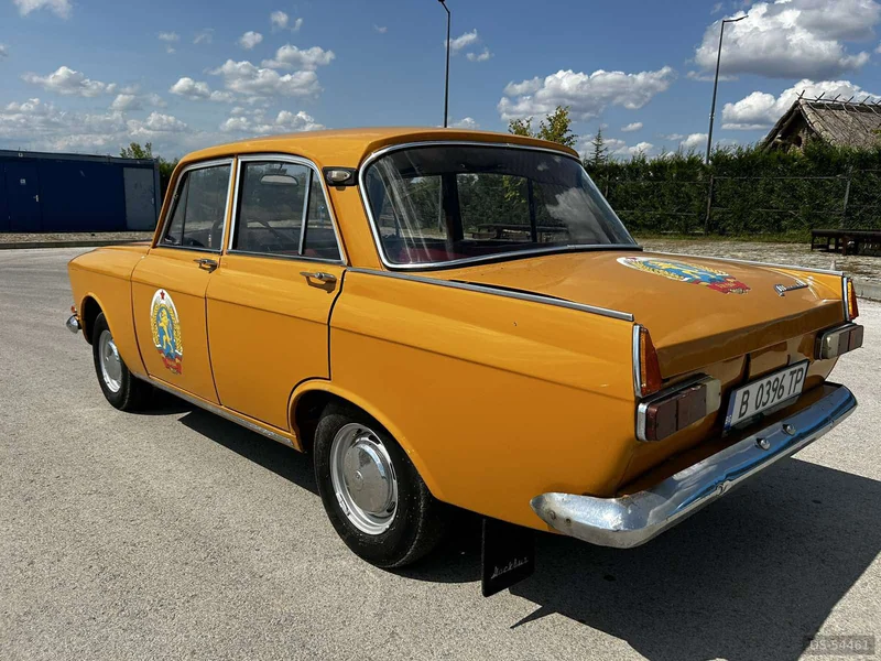 1975 Moskvich 412 in с. неофит рилски 6