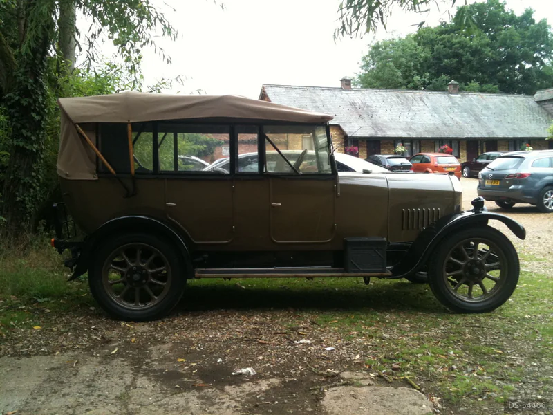 1928 Humber 9-20 in Bradford-on-avon 2