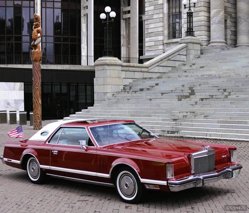 1977 Lincoln Continental in Auckland