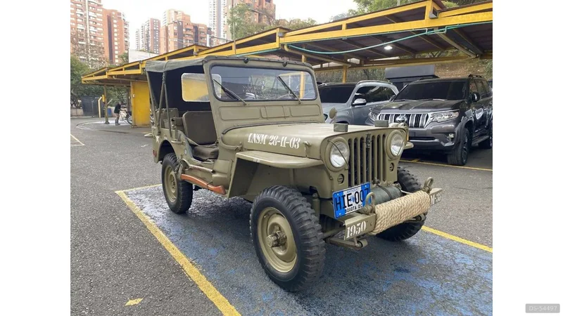 1950 Willys M38 in Medellin 3