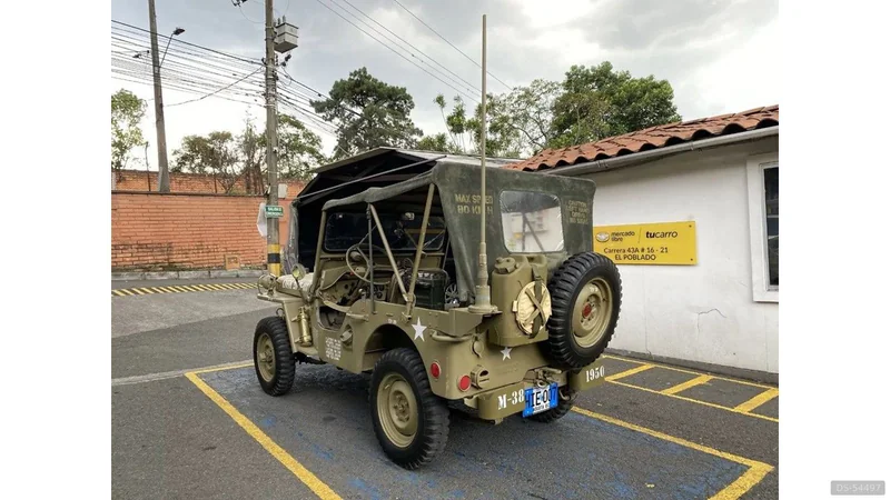 1950 Willys M38 in Medellin 7