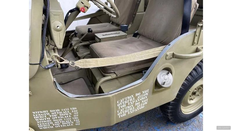 1950 Willys M38 in Medellin 10