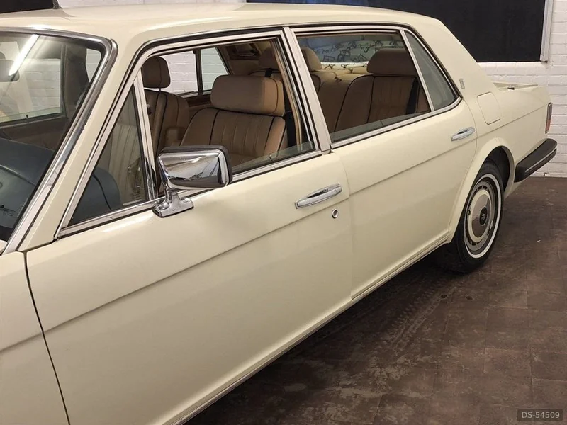 1994 Rolls-Royce Silver Spur III in Cirencester 8