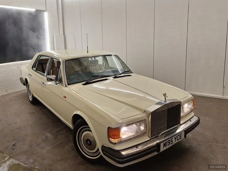 1994 Rolls-Royce Silver Spur III in Cirencester 9