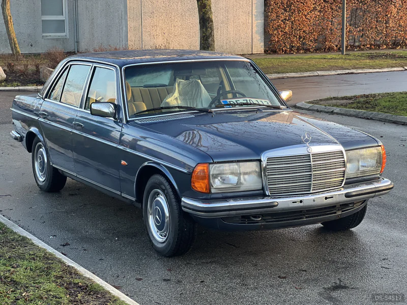 1985 Mercedes-Benz W123 280e in Greve 2