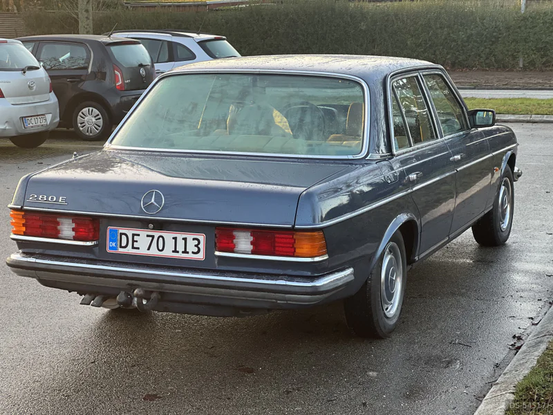 1985 Mercedes-Benz W123 280e in Greve 3