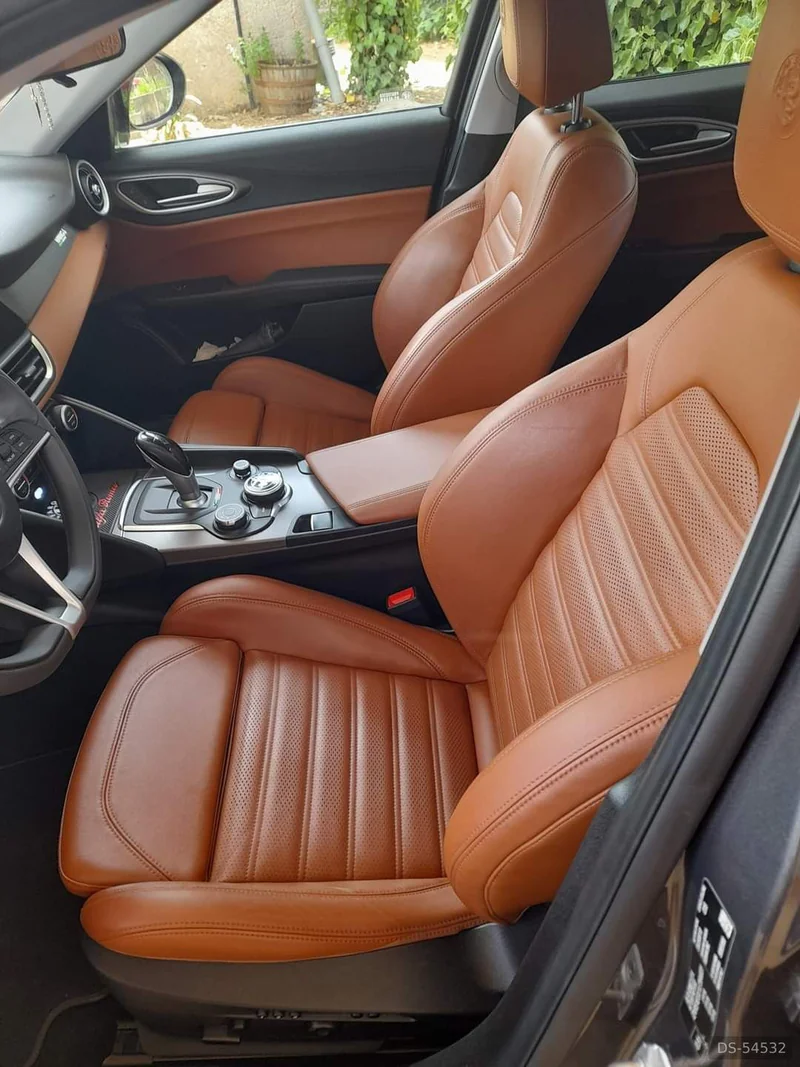 2018 Alfa Romeo Giulia in Altofonte 2