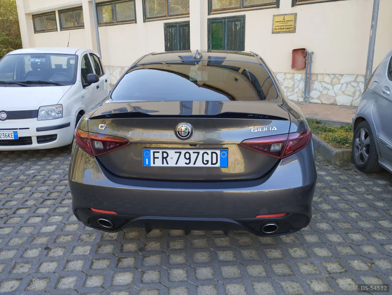 2018 Alfa Romeo Giulia in Altofonte 4