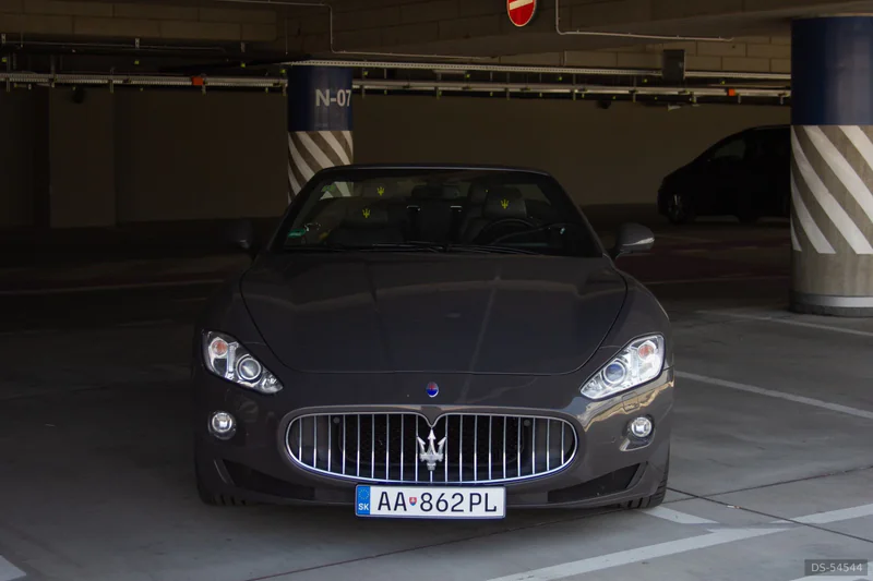 2011 Maserati Grandcabrio in Bratislava 5