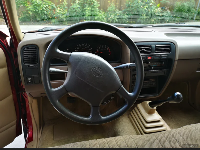 1996 Nissan Pickup in Maple Ridge 4