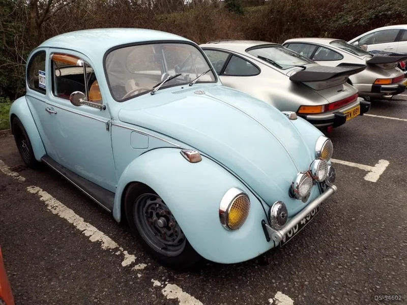 1969 Volkswagen Beetle in London 3