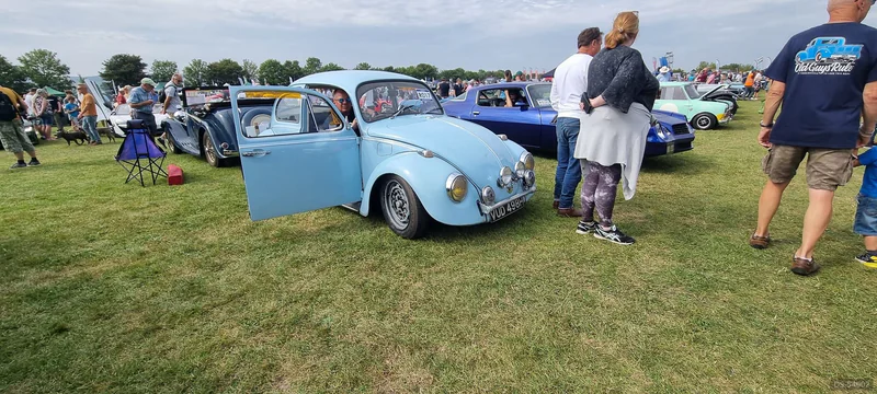 1969 Volkswagen Beetle in London 9