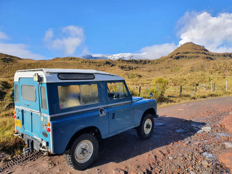 1968 Land Rover Series Defender in Bogotá 4