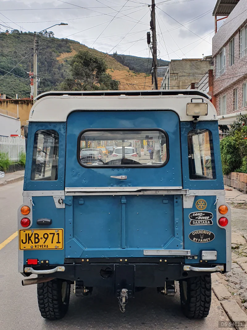 1968 Land Rover Series Defender in Bogotá 9