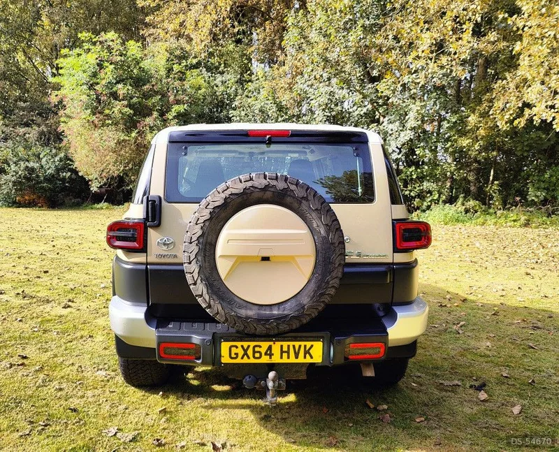 2015 Toyota Fj Cruiser in South Cave 10