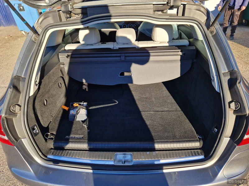 2017 Mercedes-Benz C350 in London 8