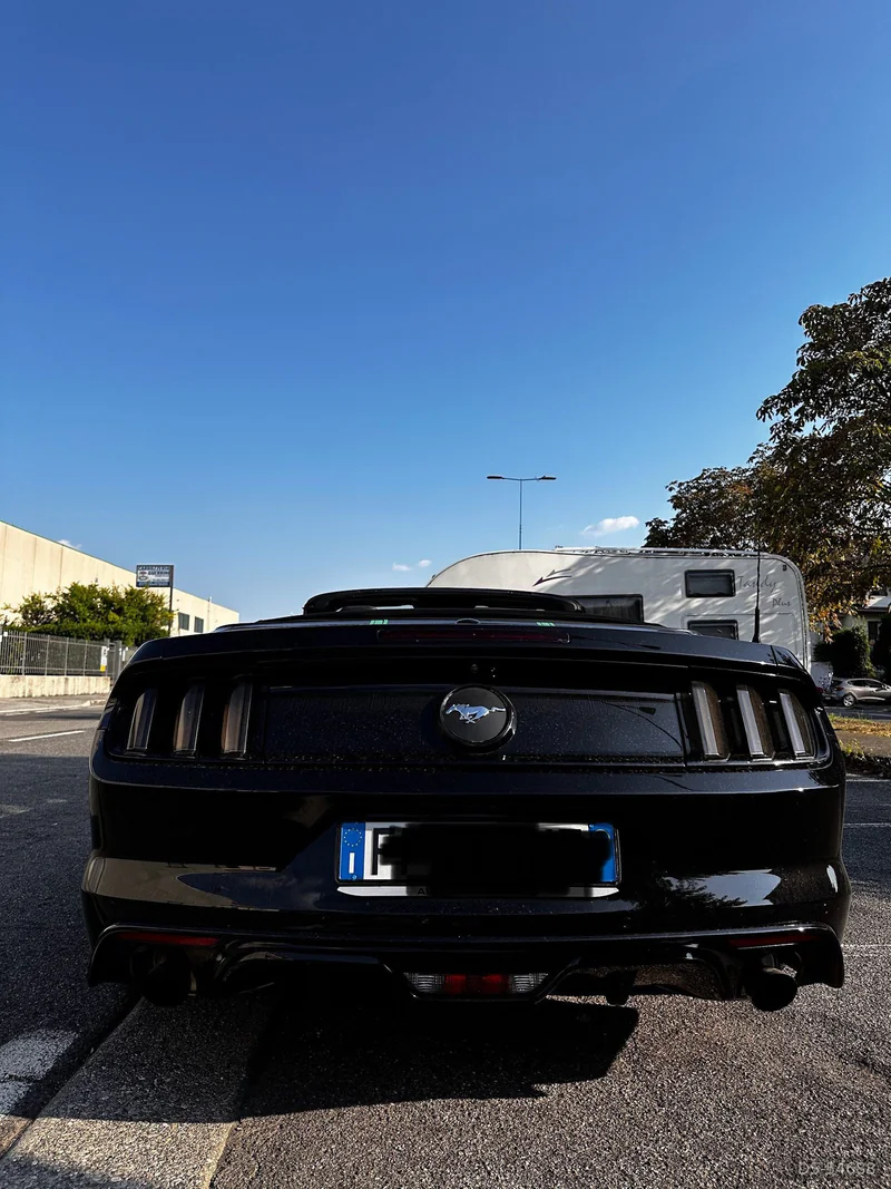 2018 Ford Mustang in Brescia 8