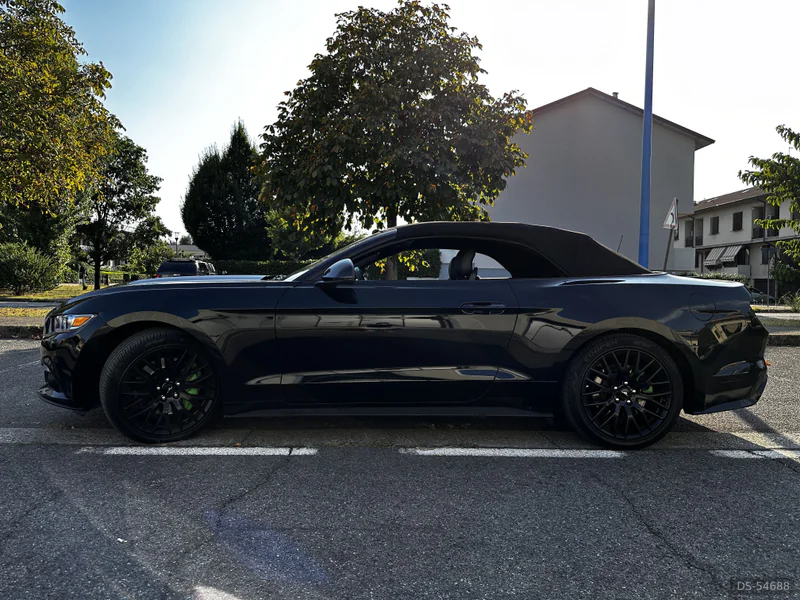 2018 Ford Mustang in Brescia 14