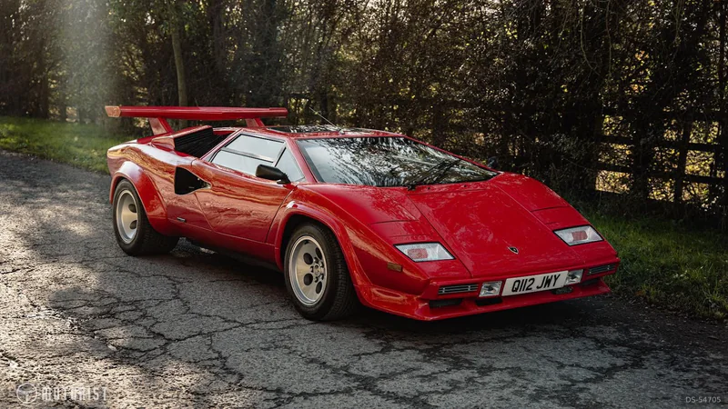 1986 Lamborghini Countach in Holmfirth 4