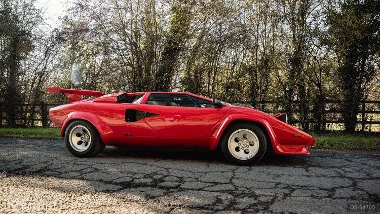 1986 Lamborghini Countach in Holmfirth 7