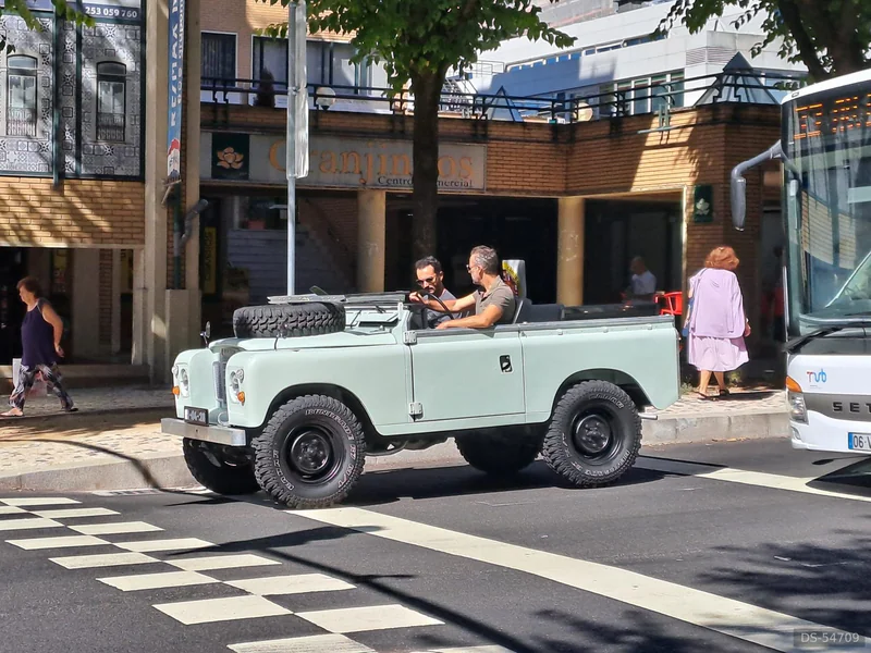 1981 Land Rover Serie III in Braga 5