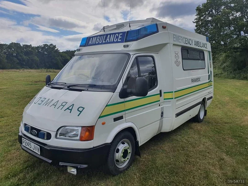 1995 Ford Emergency Ambulance in London 2