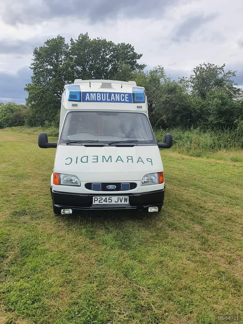 1995 Ford Emergency Ambulance in London 5