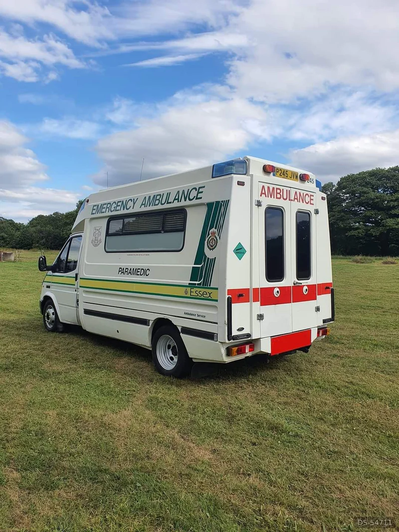 1995 Ford Emergency Ambulance in London 7