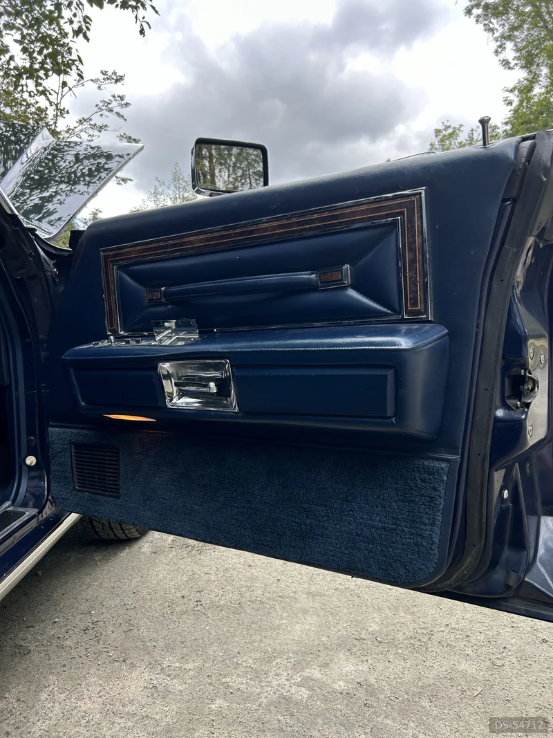 1979 Lincoln Continental in Coquitlam 10
