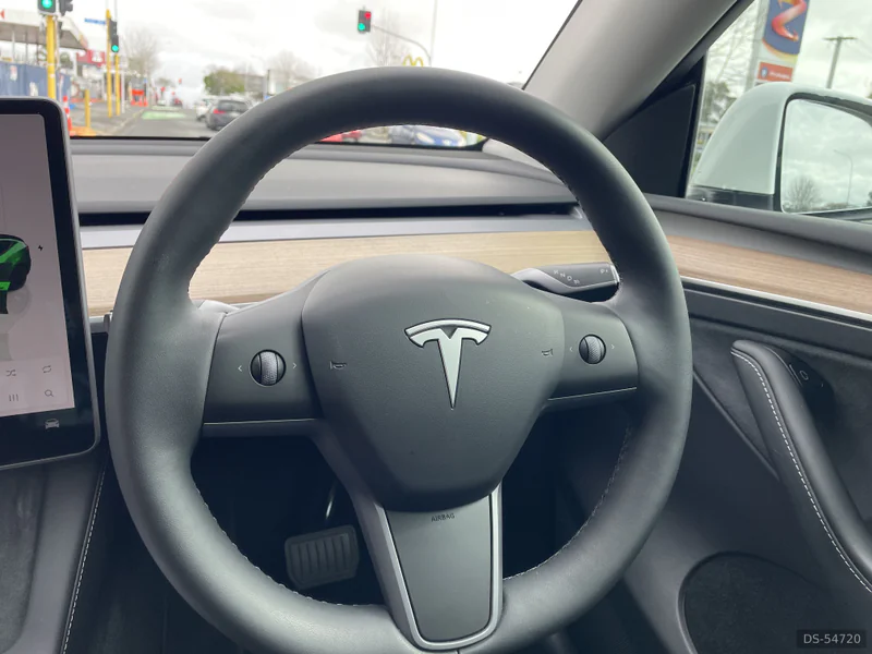 2023 Tesla Model Y in Auckland 3